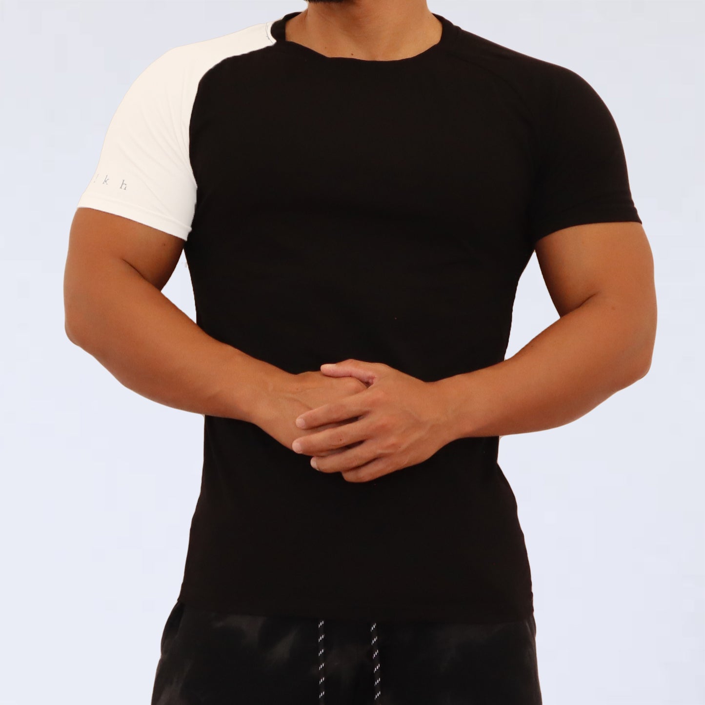 ONE SIDET-SHIRT volkh ~BLACK×WHITE~